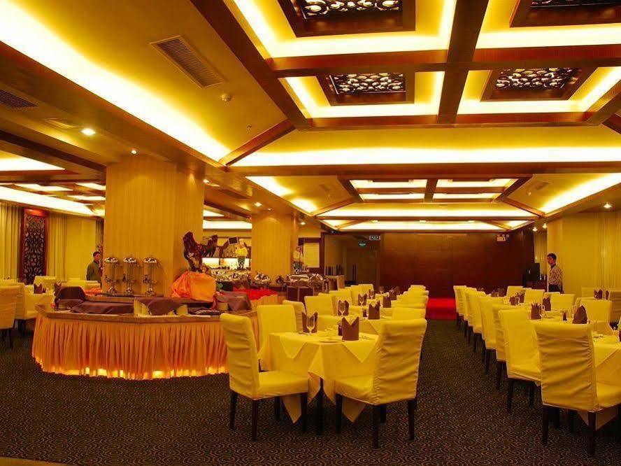Vienna Hotel Guangzhou Shaheding Metro Station Exterior photo